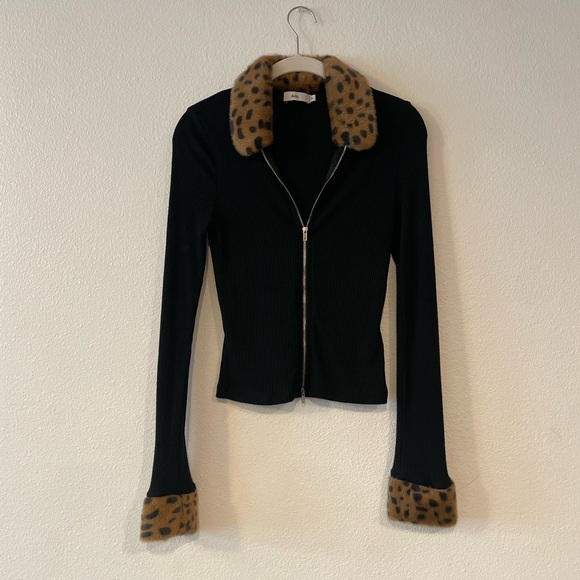 NWOT Adika Dasio Furry Detail Cardigain - Picture 10 of 11